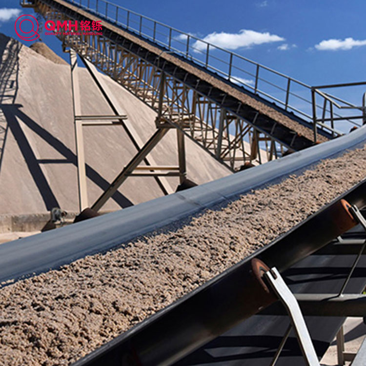 Kumaş Konveyör Bantını Modern Malzeme Taşımada En İyi Seçim Yapan Nedir?